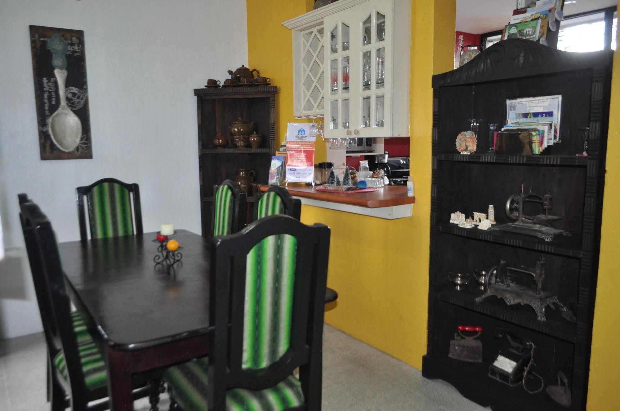 Hostal Guatefriends 危地马拉 外观 照片