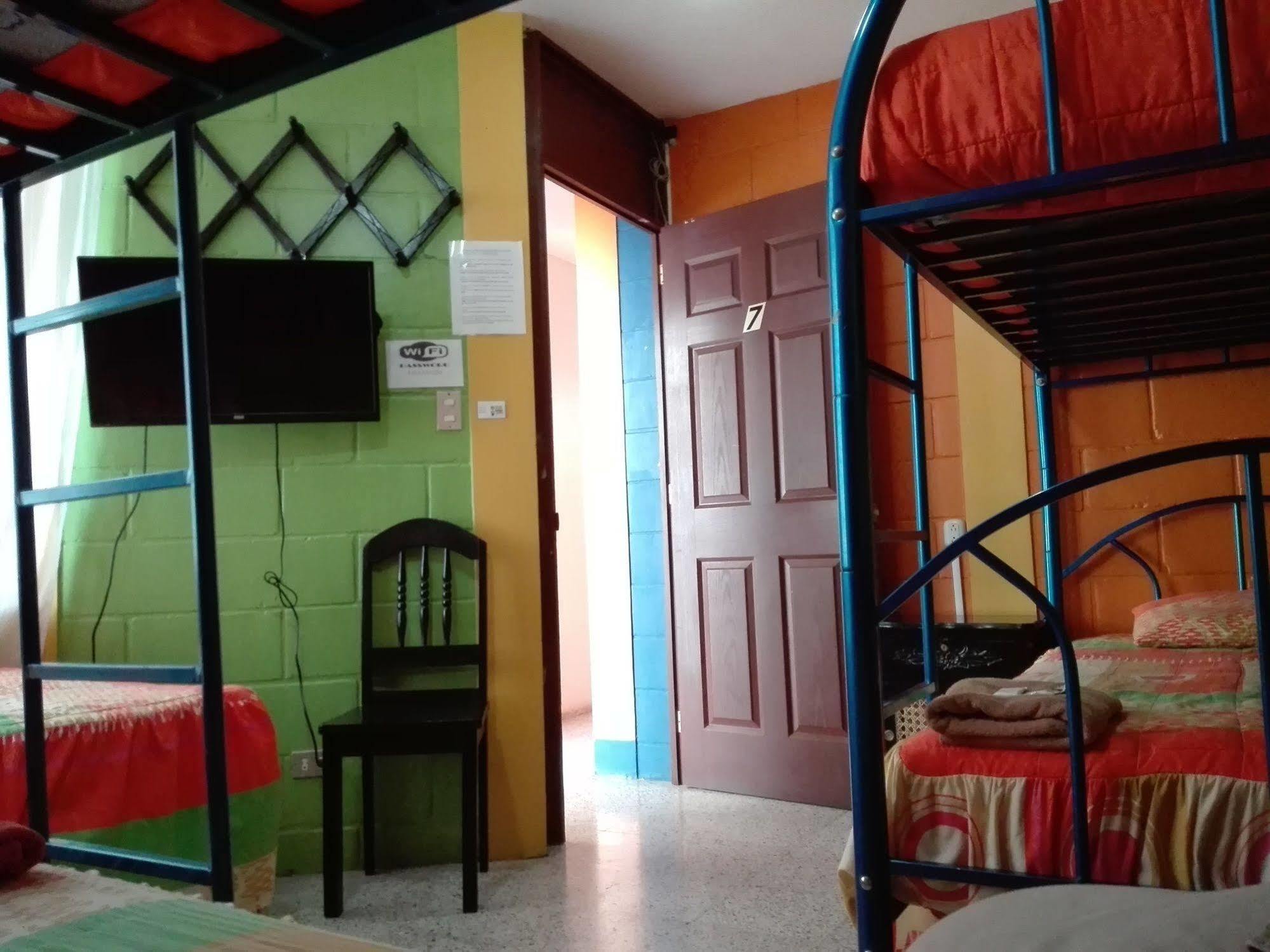 Hostal Guatefriends 危地马拉 外观 照片
